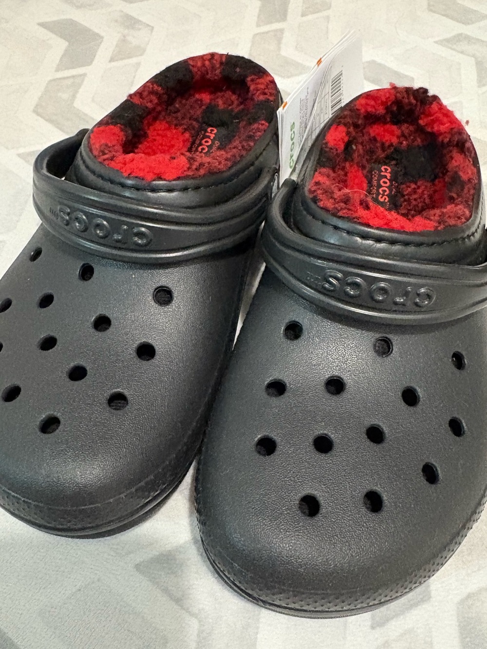 CROCS Kids Classic Lined Clog in Black with Red Plaid Lining